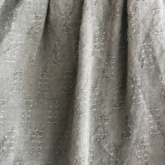 Solitaire Women’s medium Moss Green tank top. - Picture 8 of 11